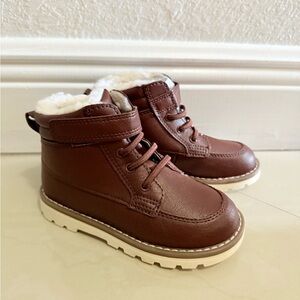 Old Navy Brown Kids Boots with Cream Lining